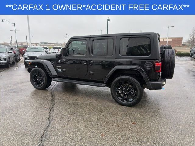 Used 2023 Jeep Wrangler Unlimited Sahara w/ Cold Weather Group image 8