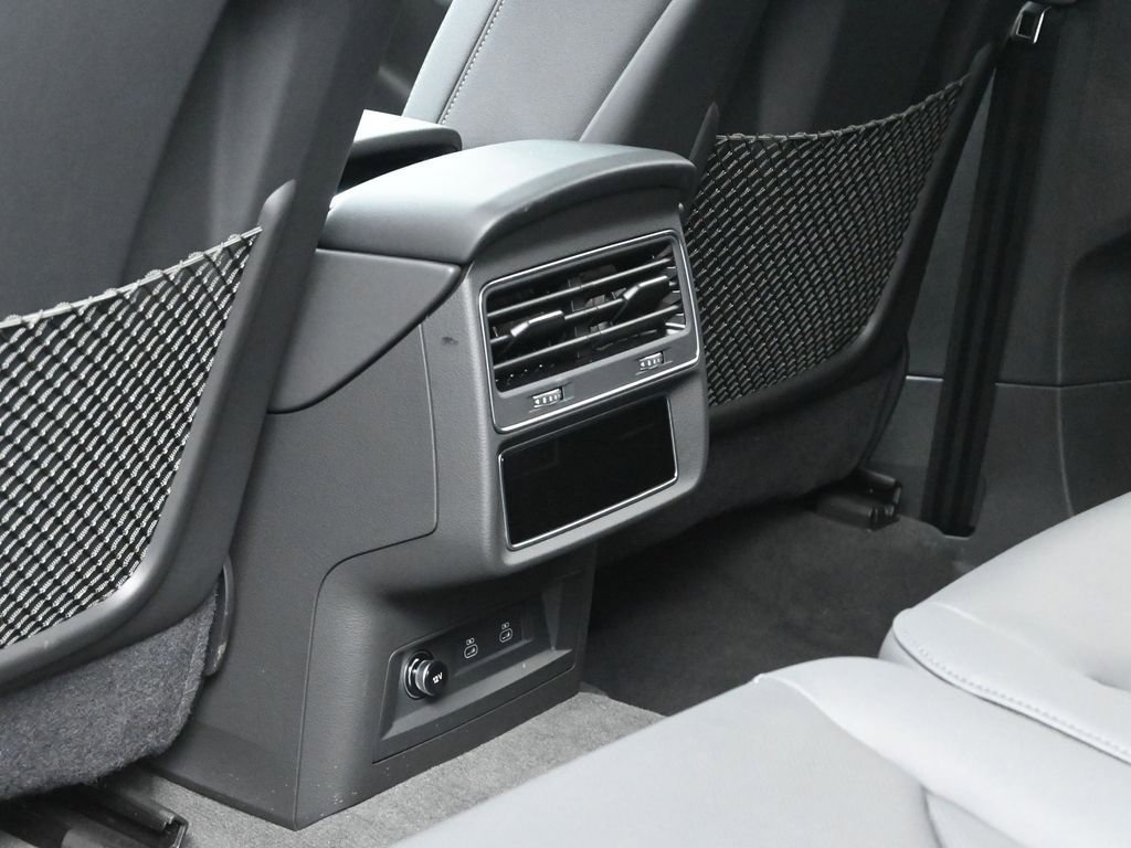 Used 2025 Audi Q7 3.0T Premium Plus w/ Premium Plus Package image 30