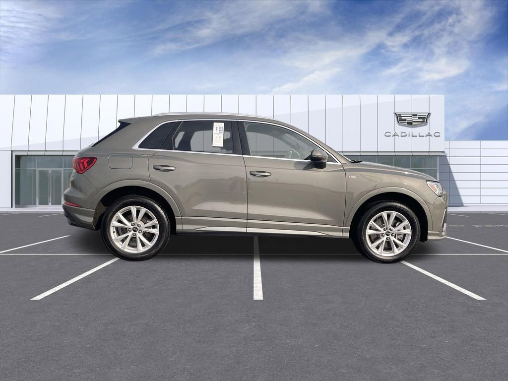 Used 2025 Audi Q3 2.0T Premium image 9
