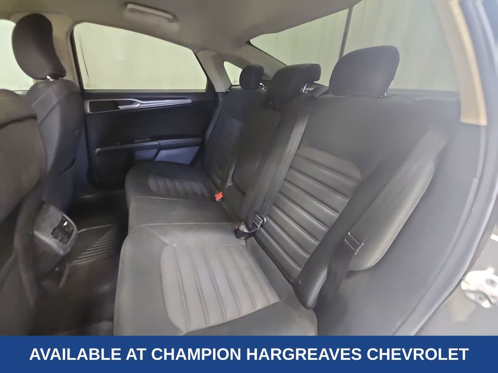 Used 2017 Ford Fusion SE w/ Fusion SE Technology Package FWD image 33