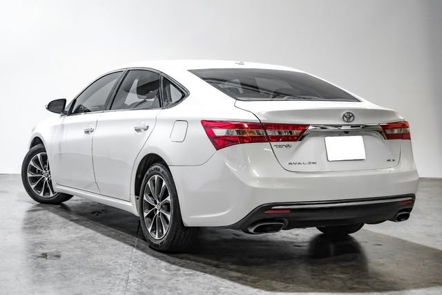 Used 2016 Toyota Avalon XLE FWD image 14