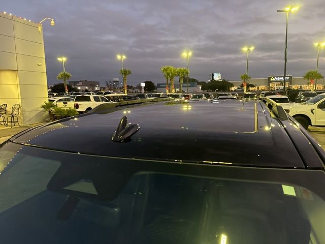 Used 2023 Ford Expedition XLT image 9