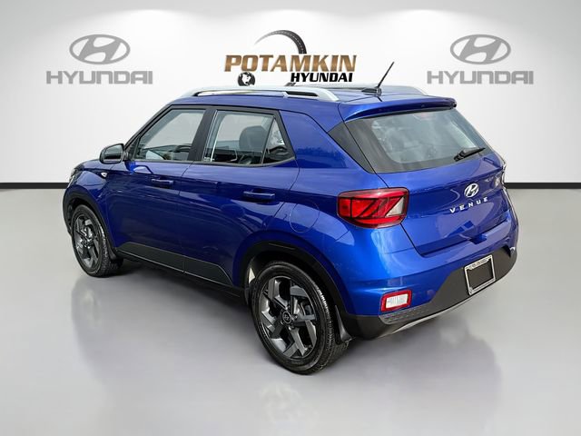 Certified 2024 Hyundai Venue Limited image 7