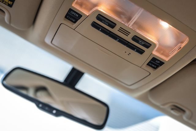 Used 2016 Toyota Highlander Limited FWD image 42