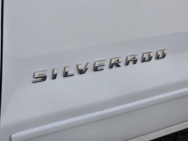 Used 2018 Chevrolet Silverado 1500 LT w/ All Star Edition AWD/4WD image 27