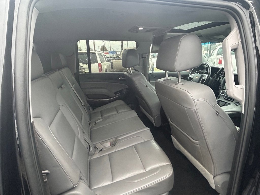 Used 2016 Chevrolet Suburban LT w/ Luxury Package image 13
