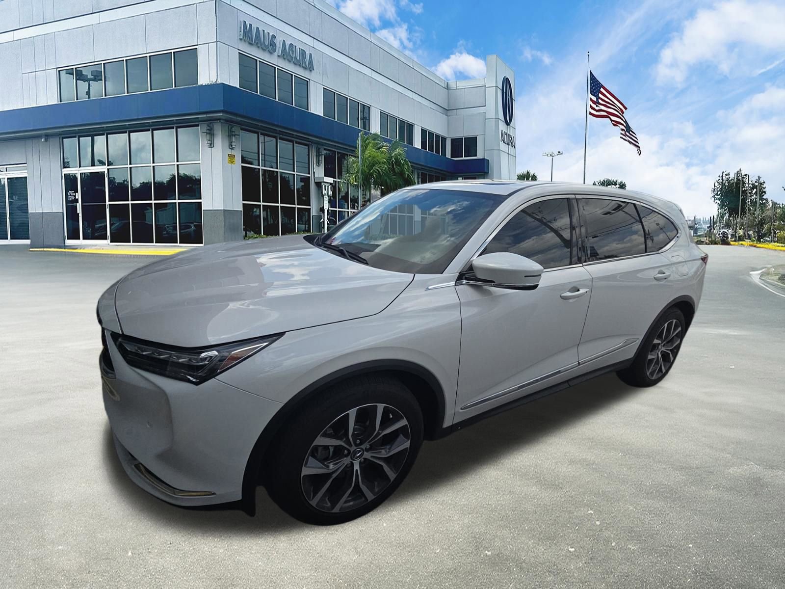 Used 2023 Acura MDX FWD w/ Technology Package image 5