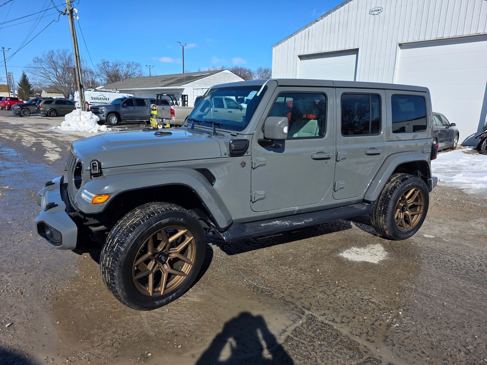 Used 2022 Jeep Wrangler Unlimited Sahara image 1