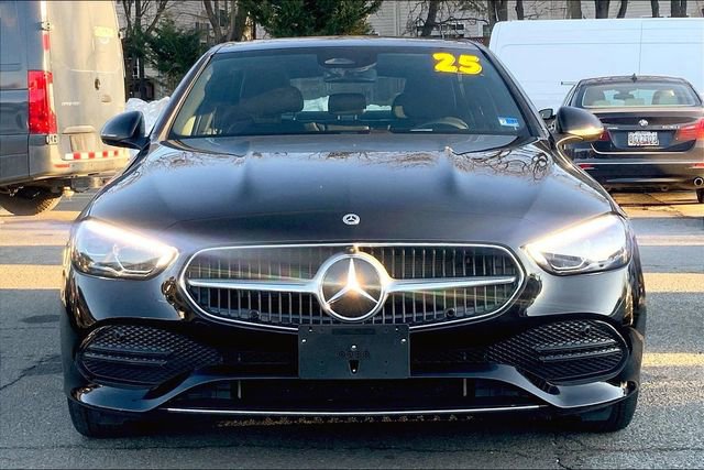 Used 2025 Mercedes-Benz C 300 4MATIC Sedan image 2