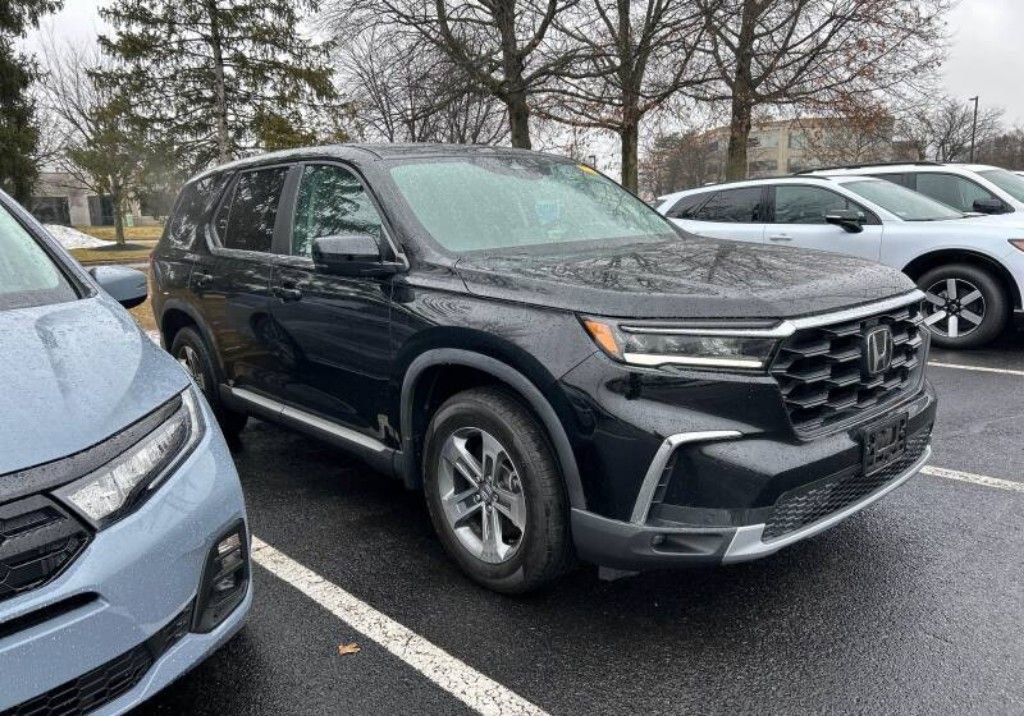 Used 2023 Honda Pilot EX-L image 2