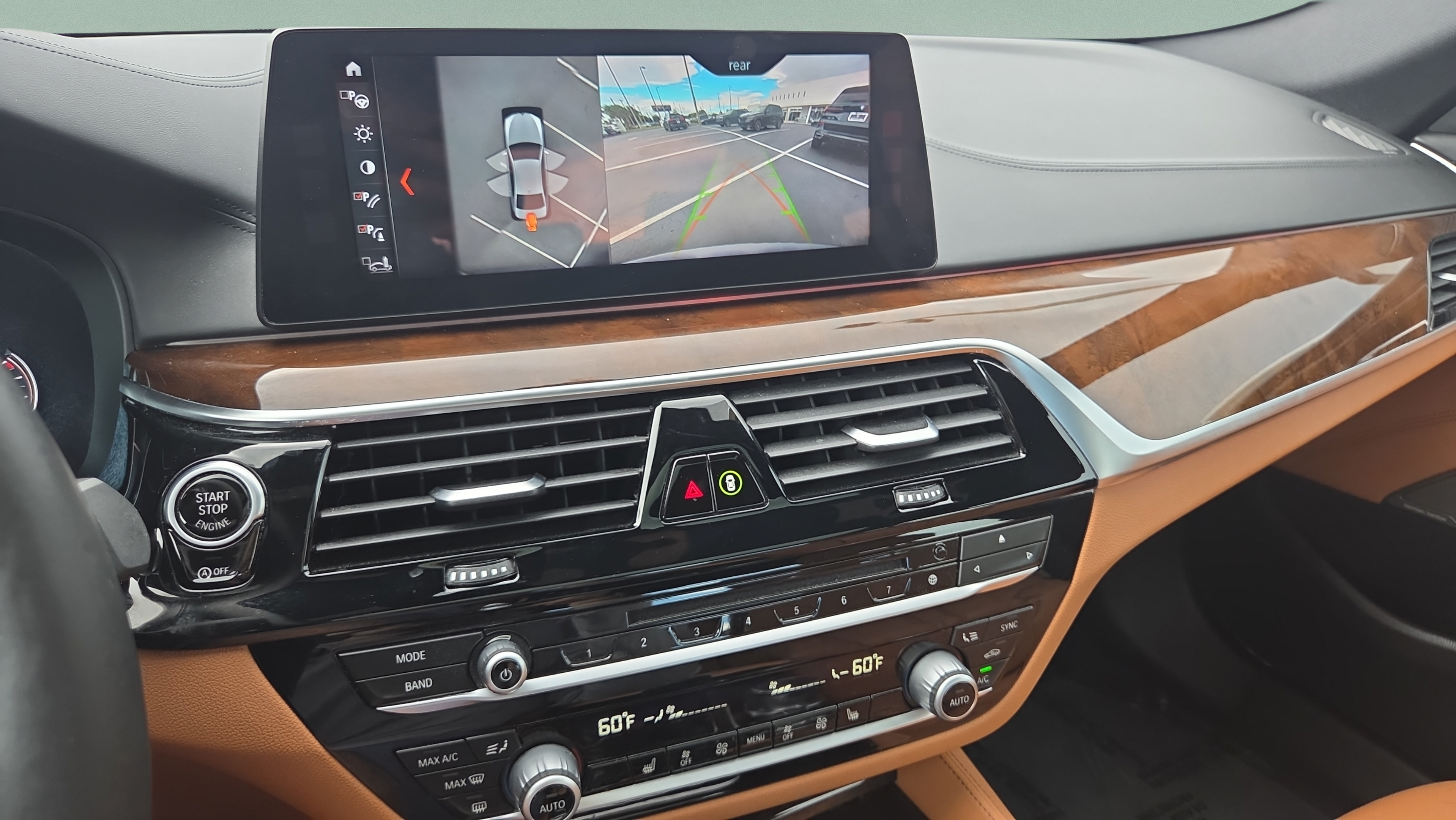 Used 2018 BMW 540i w/ M Sport Package RWD image 27