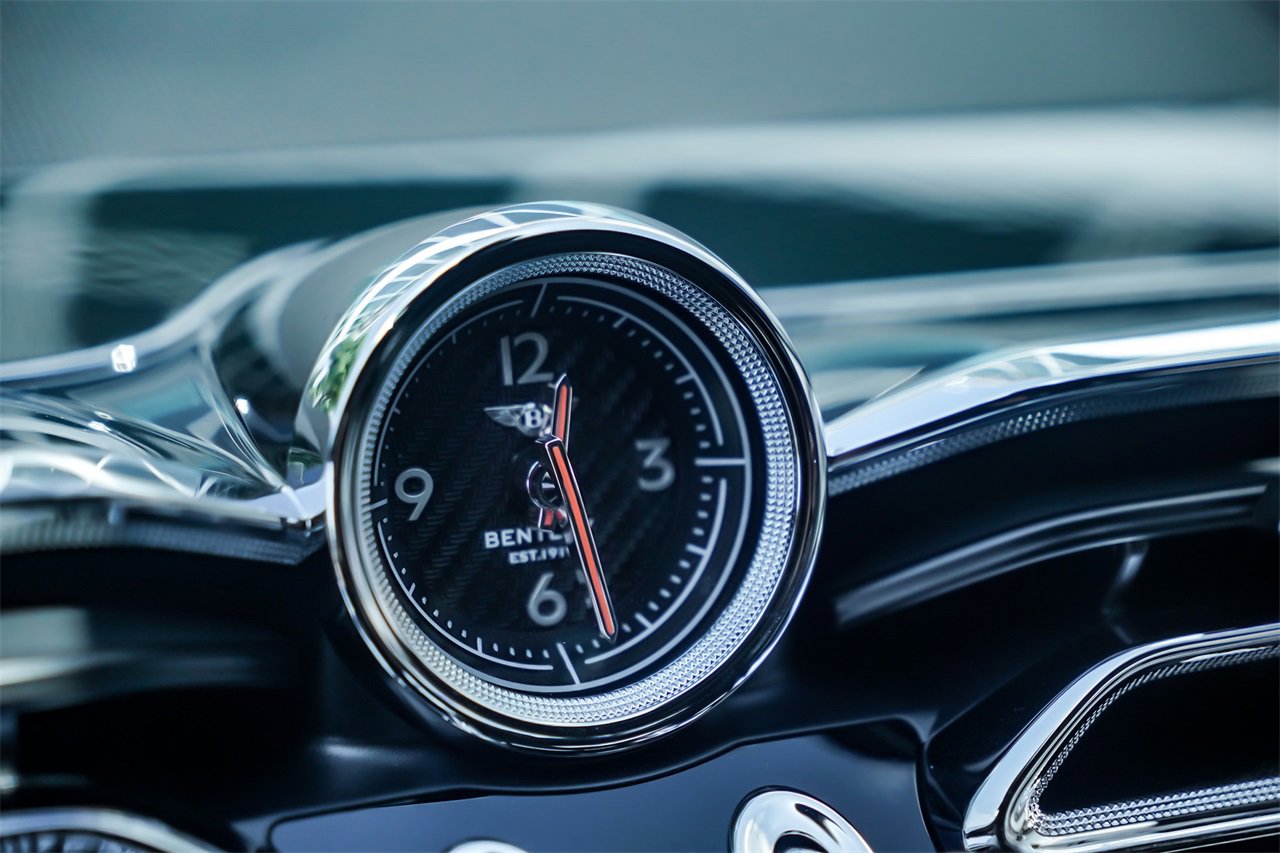 Certified 2024 Bentley Bentayga Extended Wheelbase image 20