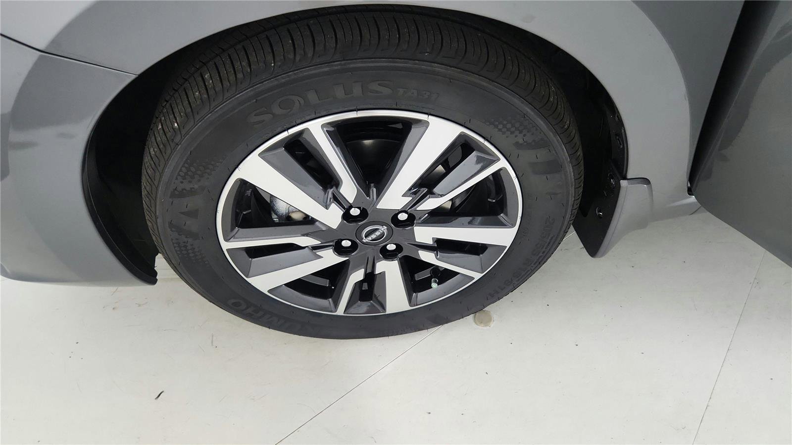 New 2025 Nissan Versa SV w/ Trunk Package image 33