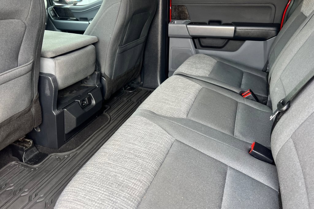 Used 2021 Ford F150 XLT w/ Equipment Group 302A High image 9