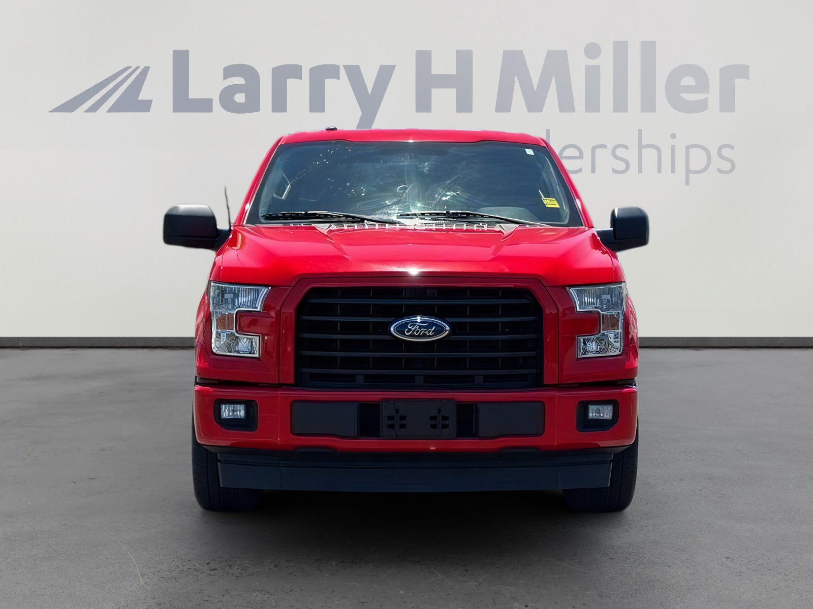 Used 2017 Ford F150 XL w/ Equipment Group 101A Mid RWD image 4