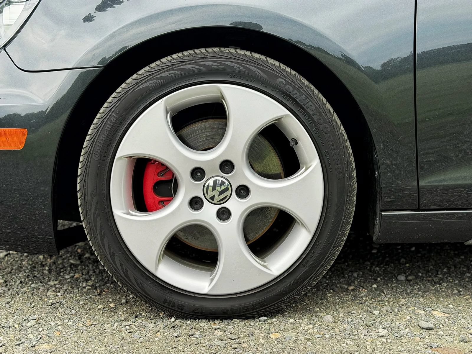 Used 2010 Volkswagen GTI 2-Door FWD image 21