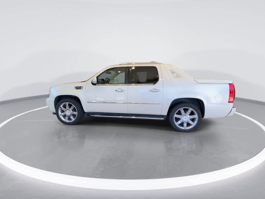 Used 2011 Cadillac Escalade EXT Luxury AWD/4WD image 5