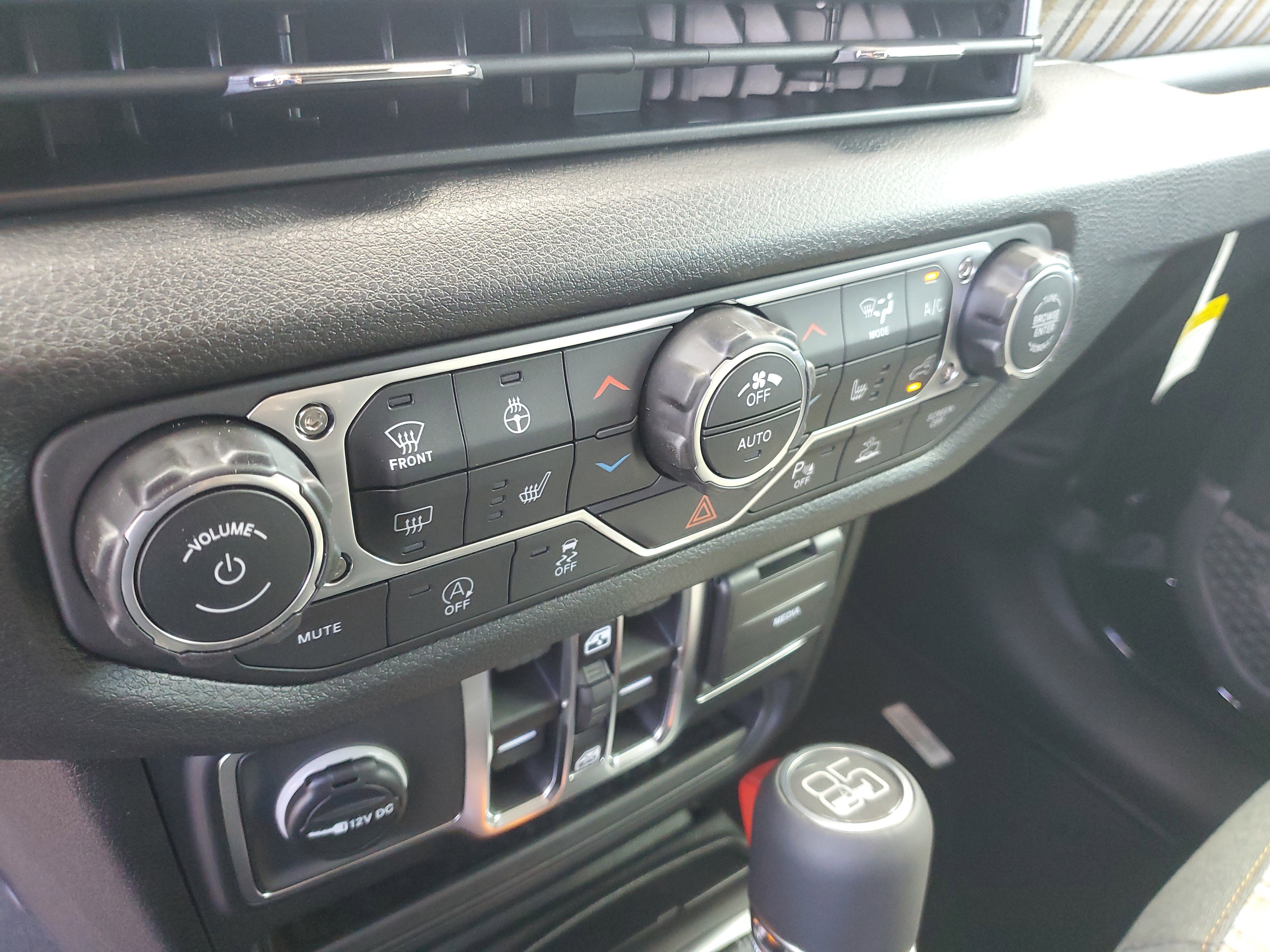 New 2026 Jeep Wrangler Unlimited Sport AWD/4WD image 19
