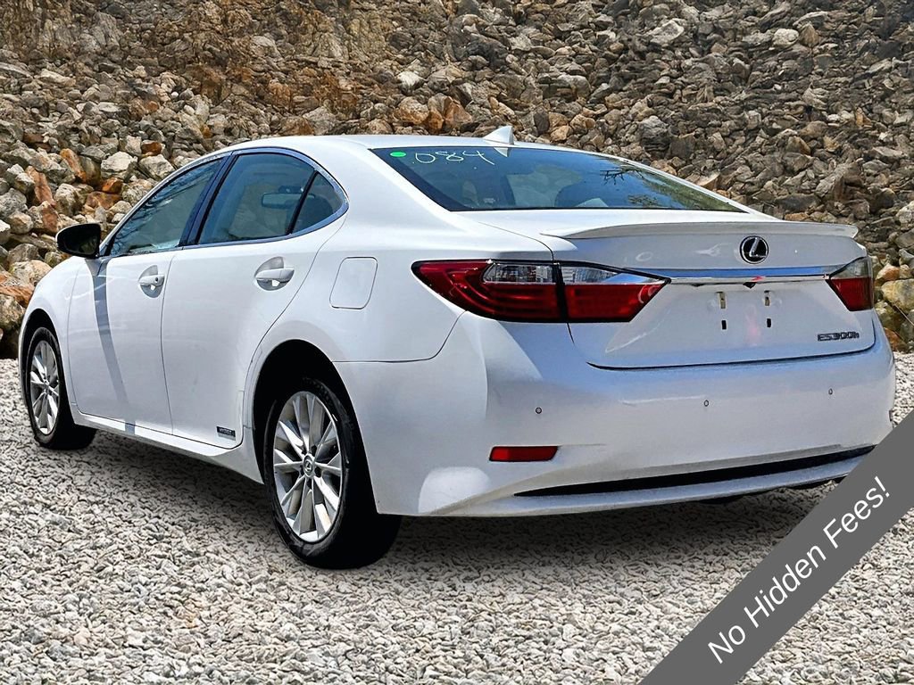 Used 2015 Lexus ES 300h w/ Navigation System Package FWD image 11