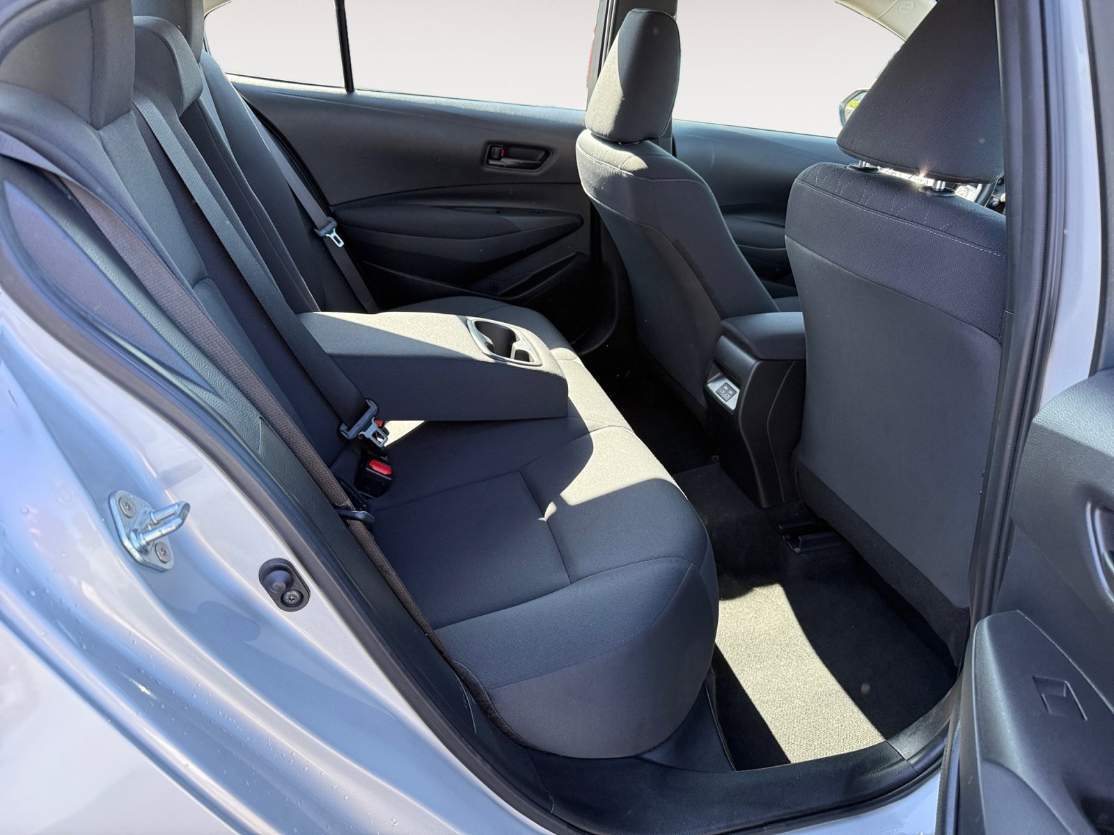 Used 2024 Toyota Corolla LE FWD image 18