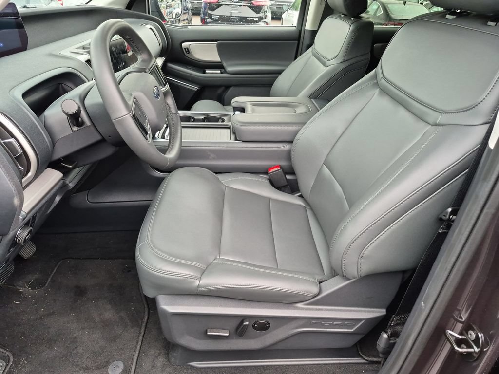 New 2026 Ford Expedition Active AWD/4WD image 11