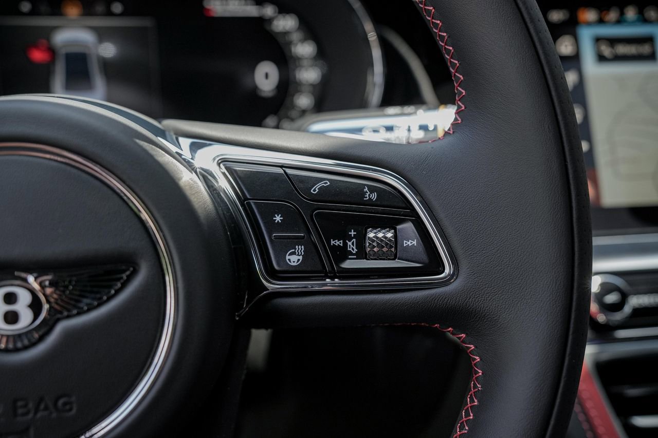 New 2025 Bentley Flying Spur Plug-In Hybrid image 25