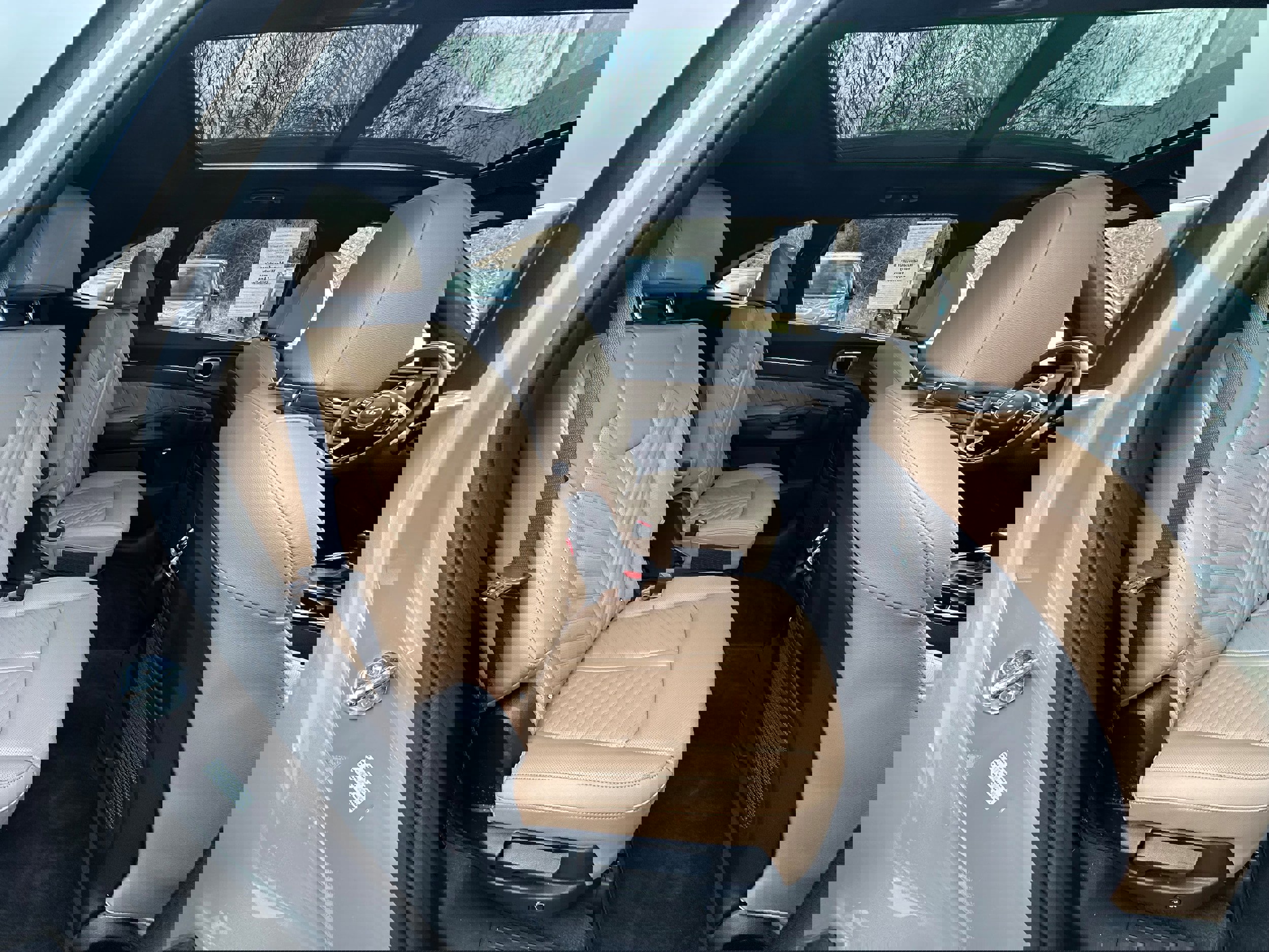 Used 2025 Kia Sorento SX Prestige w/ Olive Brown Leather Package image 17