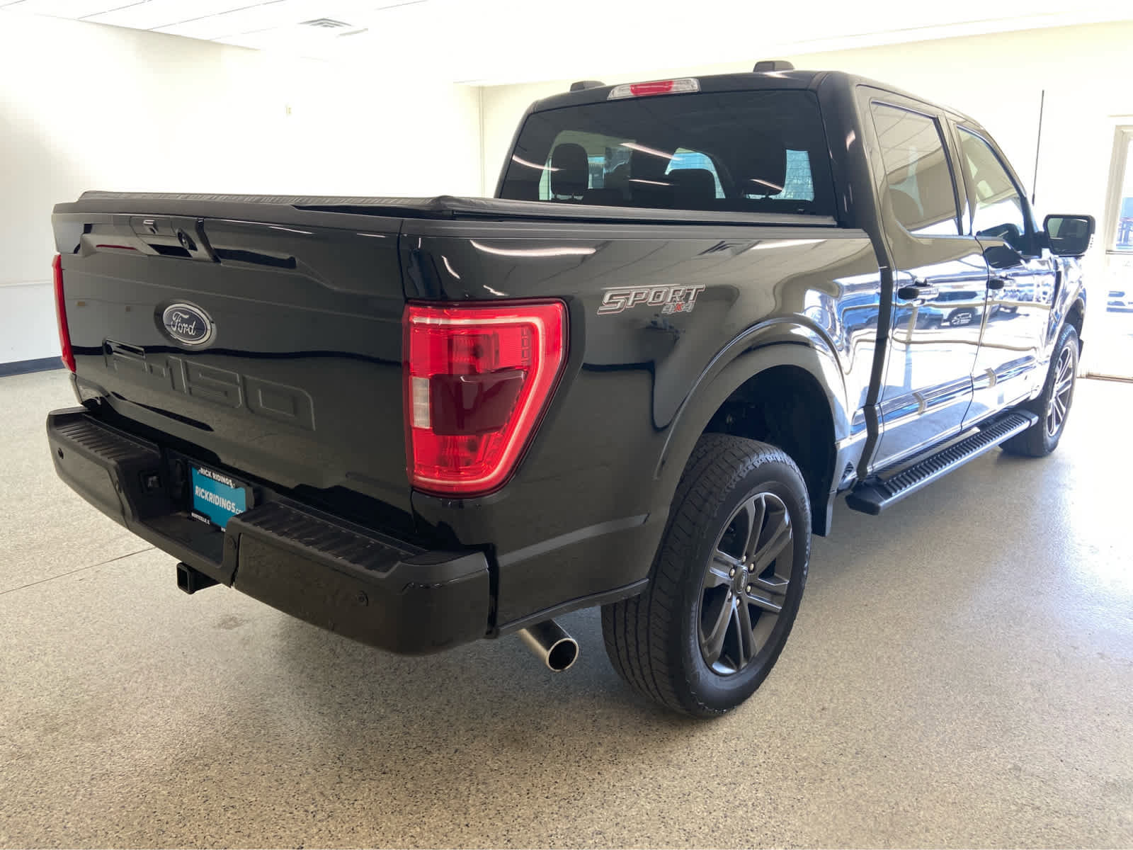 Used 2023 Ford F150 XLT w/ Equipment Group 302A High image 7