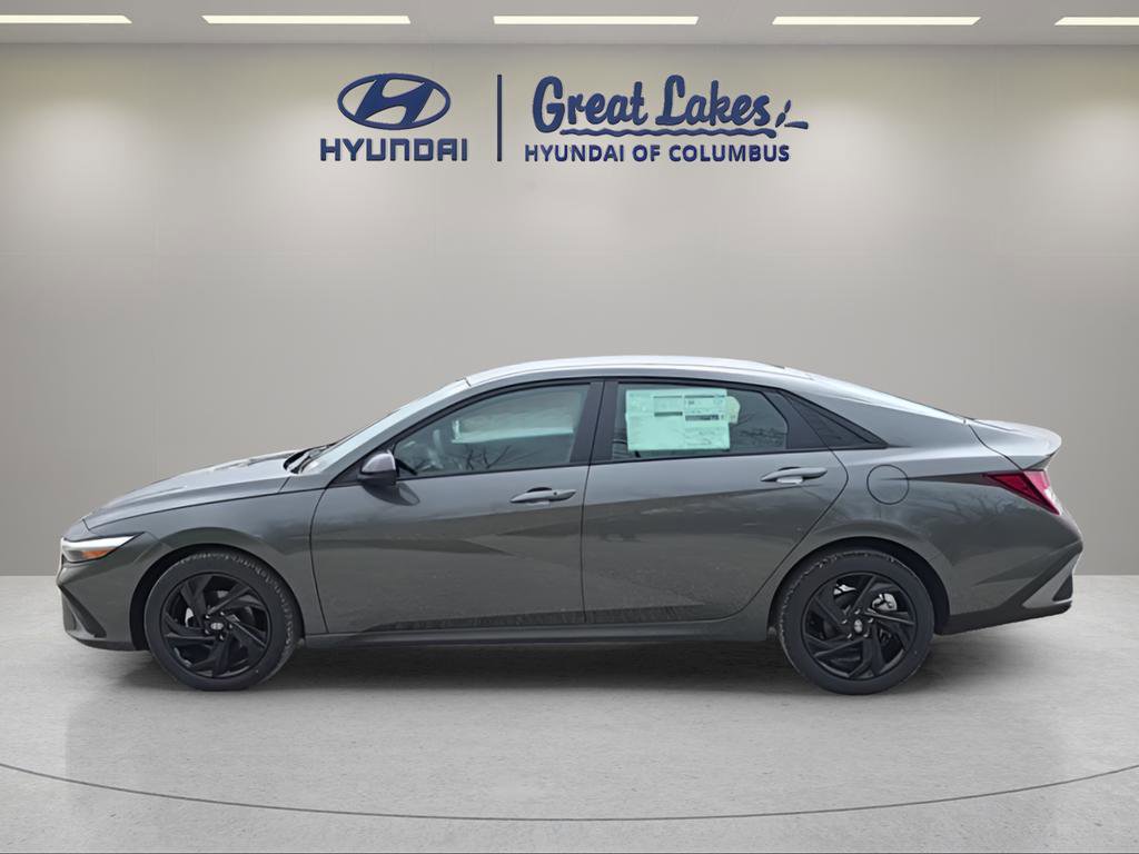 New 2026 Hyundai Elantra Sport FWD image 2