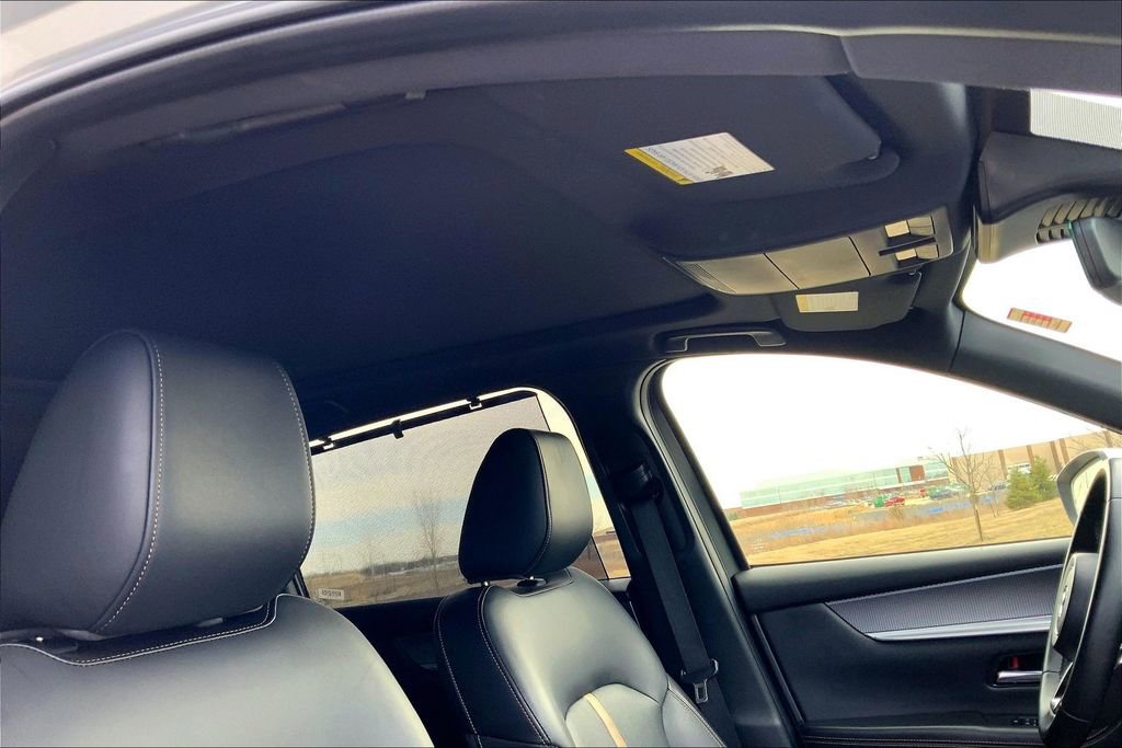 Used 2025 MAZDA CX-90 3.3 Turbo w/ Premium Plus Pkg image 22