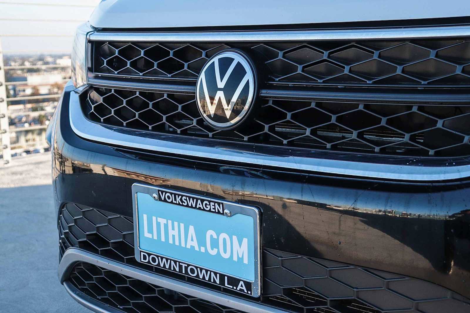 Used 2022 Volkswagen Taos SE image 5