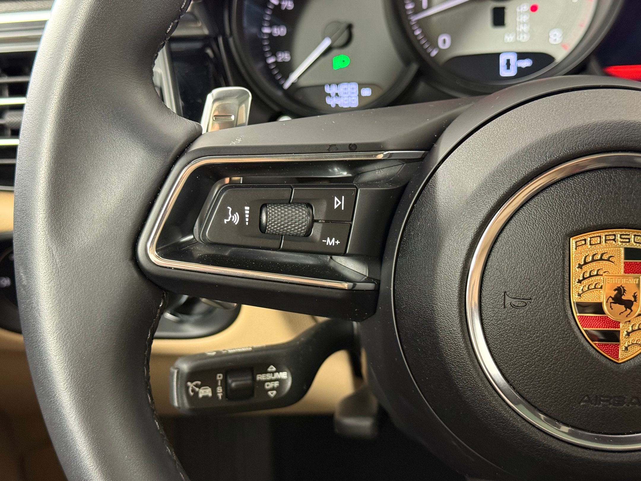 Certified 2025 Porsche Macan S AWD/4WD image 22