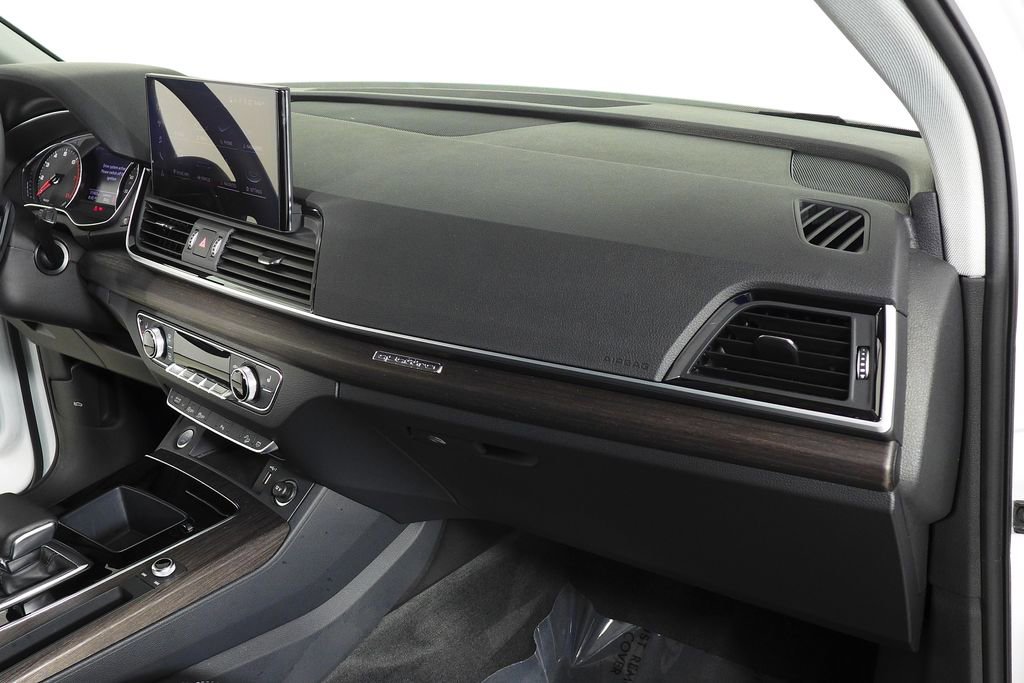 Used 2023 Audi Q5 2.0T Premium image 14