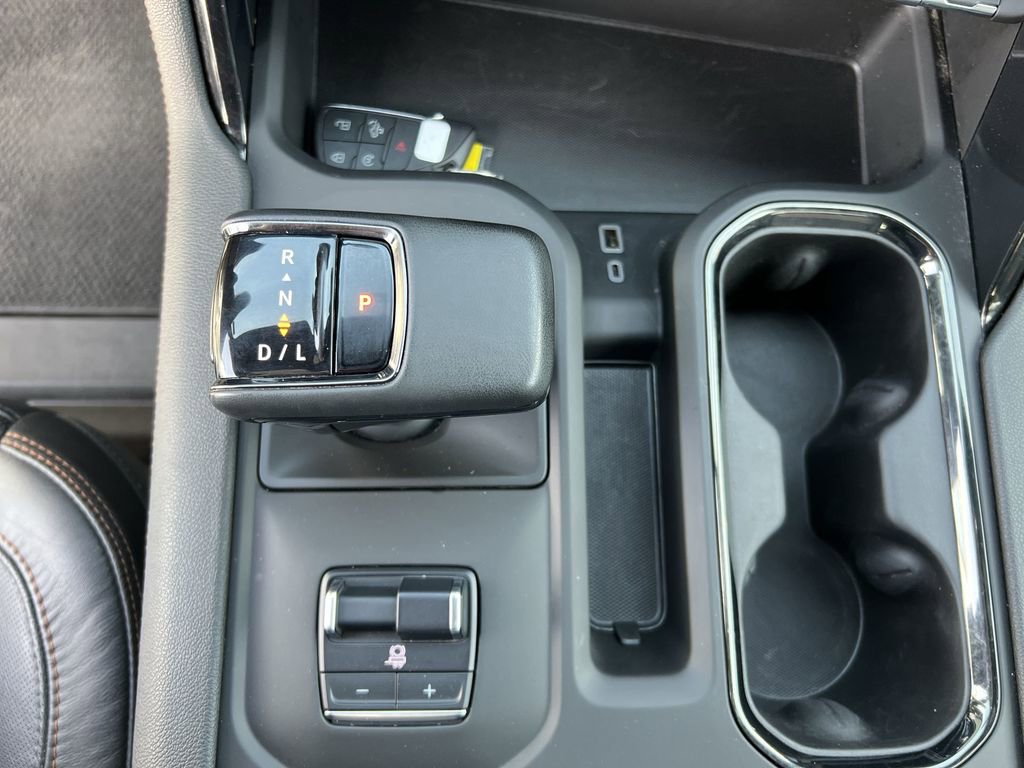 Used 2024 GMC Sierra 1500 AT4 w/ AT4 Premium Package image 16