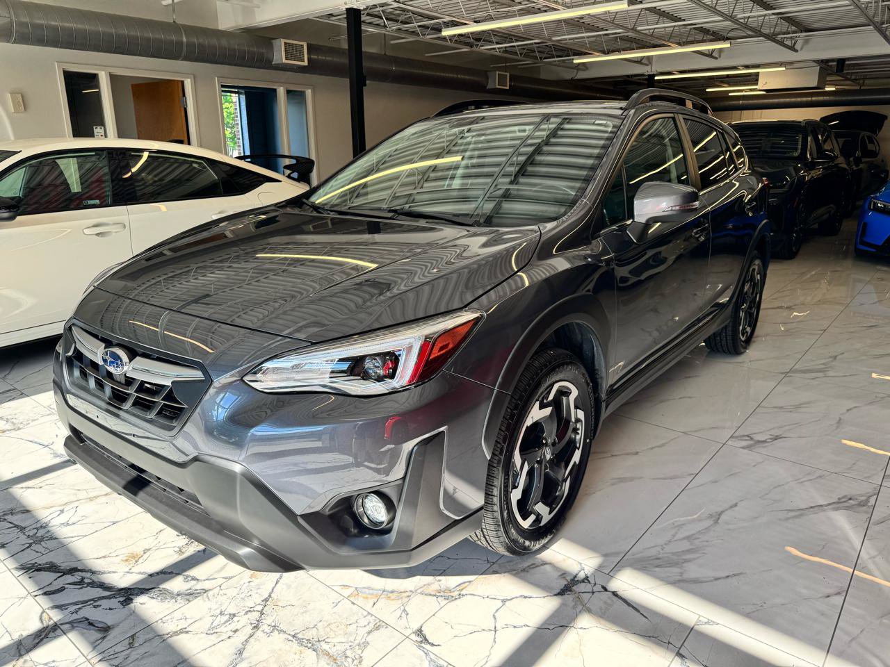 Used 2021 Subaru Crosstrek 2.5i Limited w/ Moonroof Package 2 AWD/4WD image 3