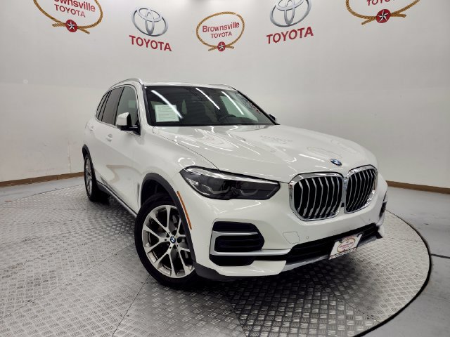 Used 2022 BMW X5 xDrive40i w/ Premium Package