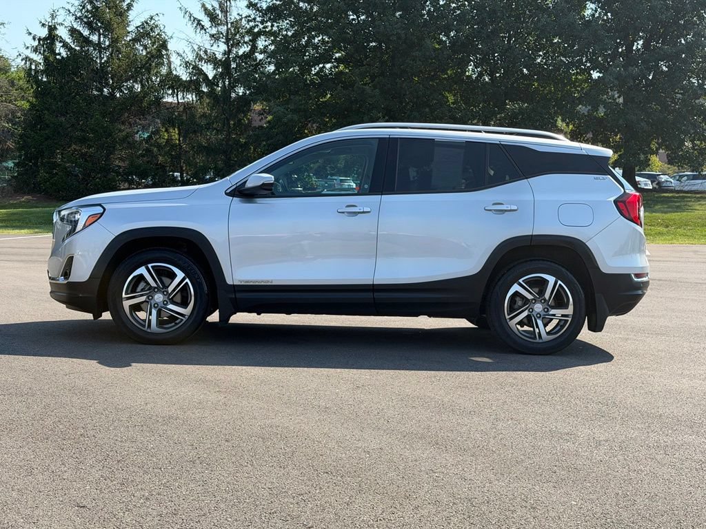 Used 2018 GMC Terrain SLT w/ Preferred Package FWD image 3