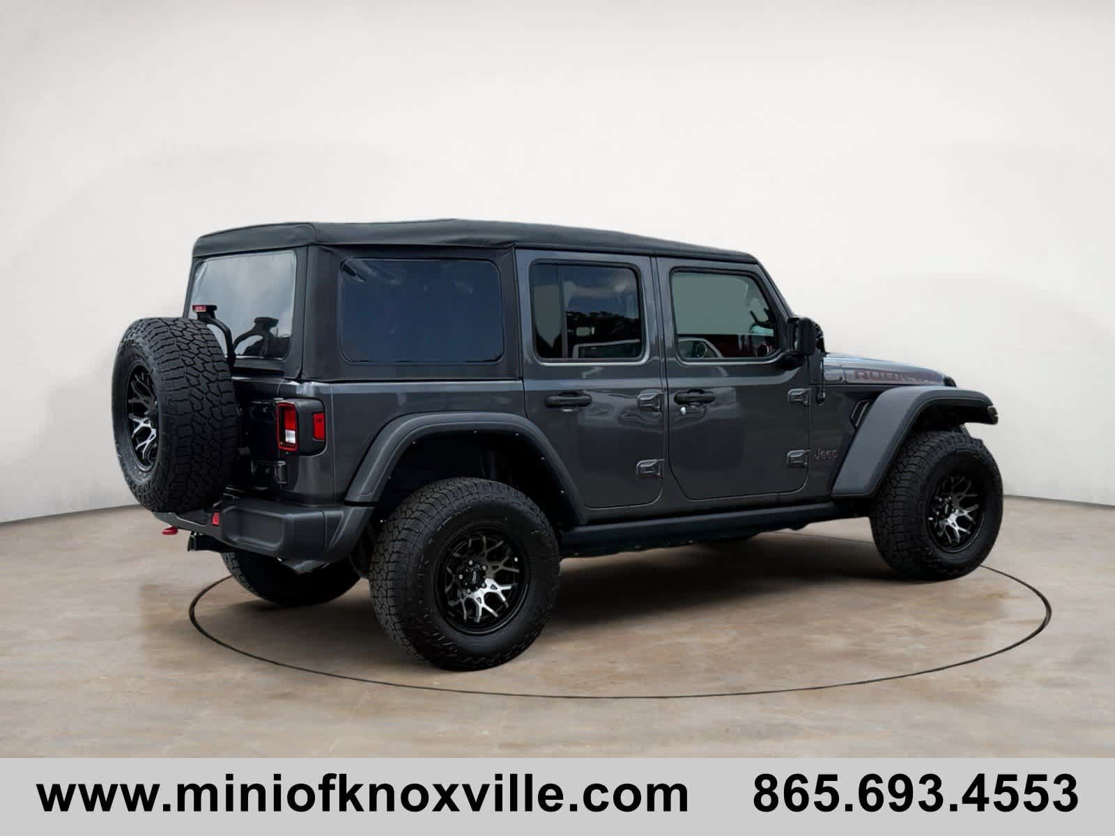 Used 2022 Jeep Wrangler Unlimited Rubicon AWD/4WD image 3