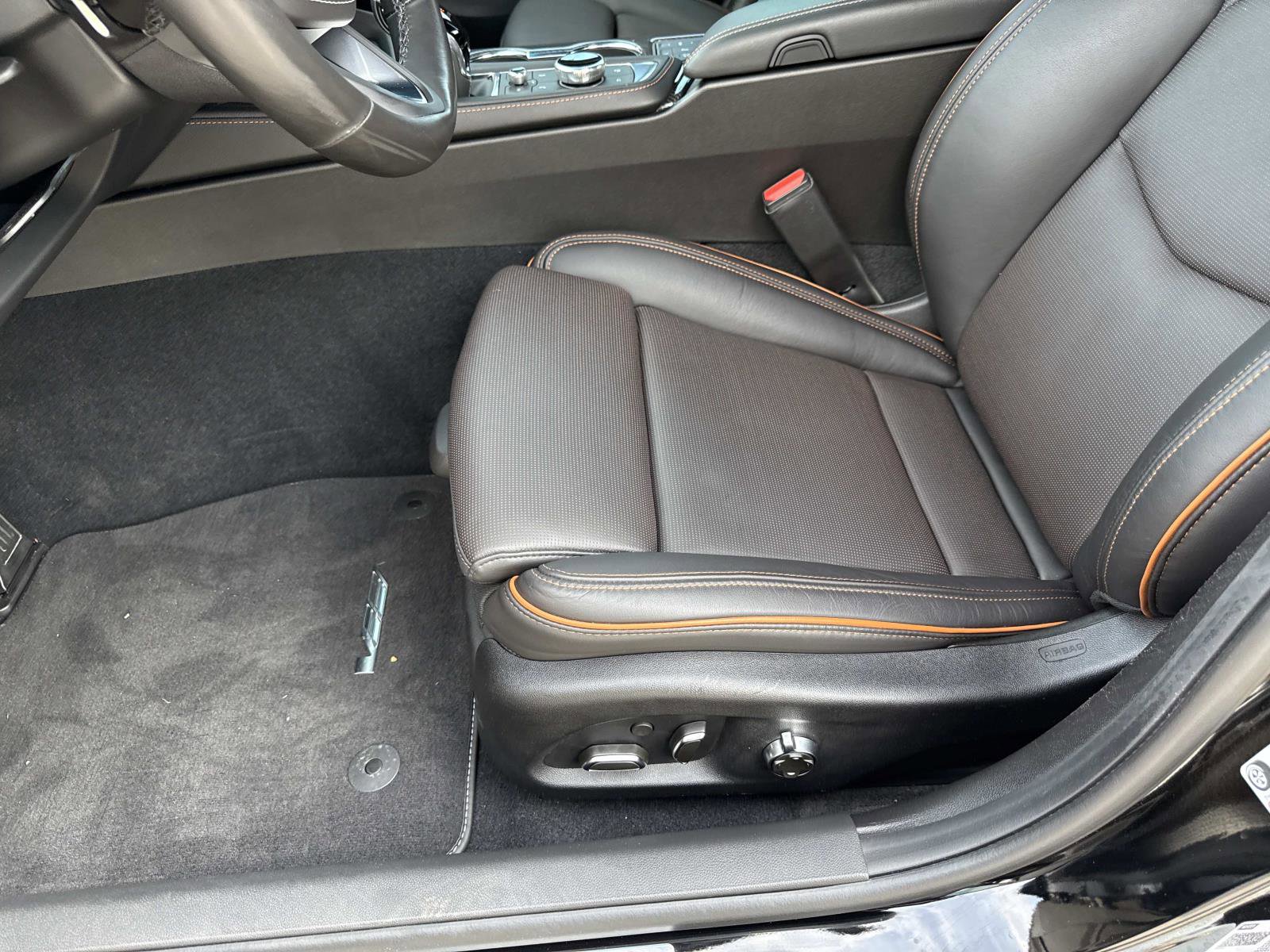 Used 2025 Cadillac CT4 V w/ LPO, ONYX Package image 19