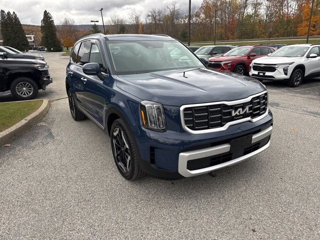 Used 2025 Kia Telluride S image 11