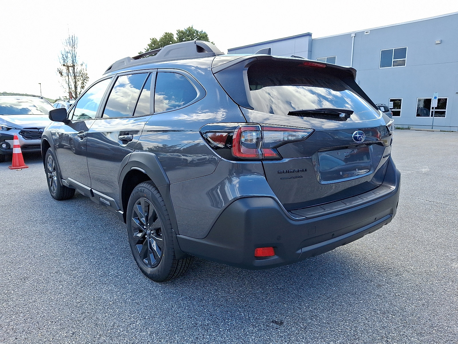 New 2025 Subaru Outback Onyx Edition image 3