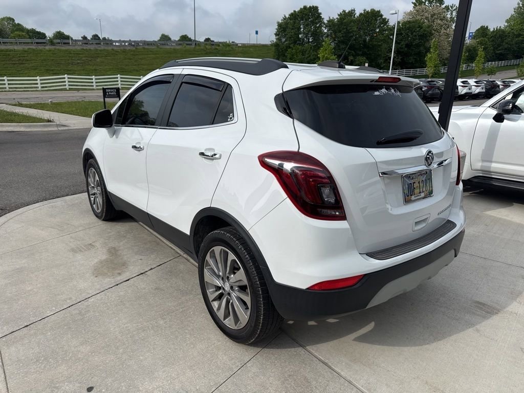 Used 2020 Buick Encore Preferred FWD image 9