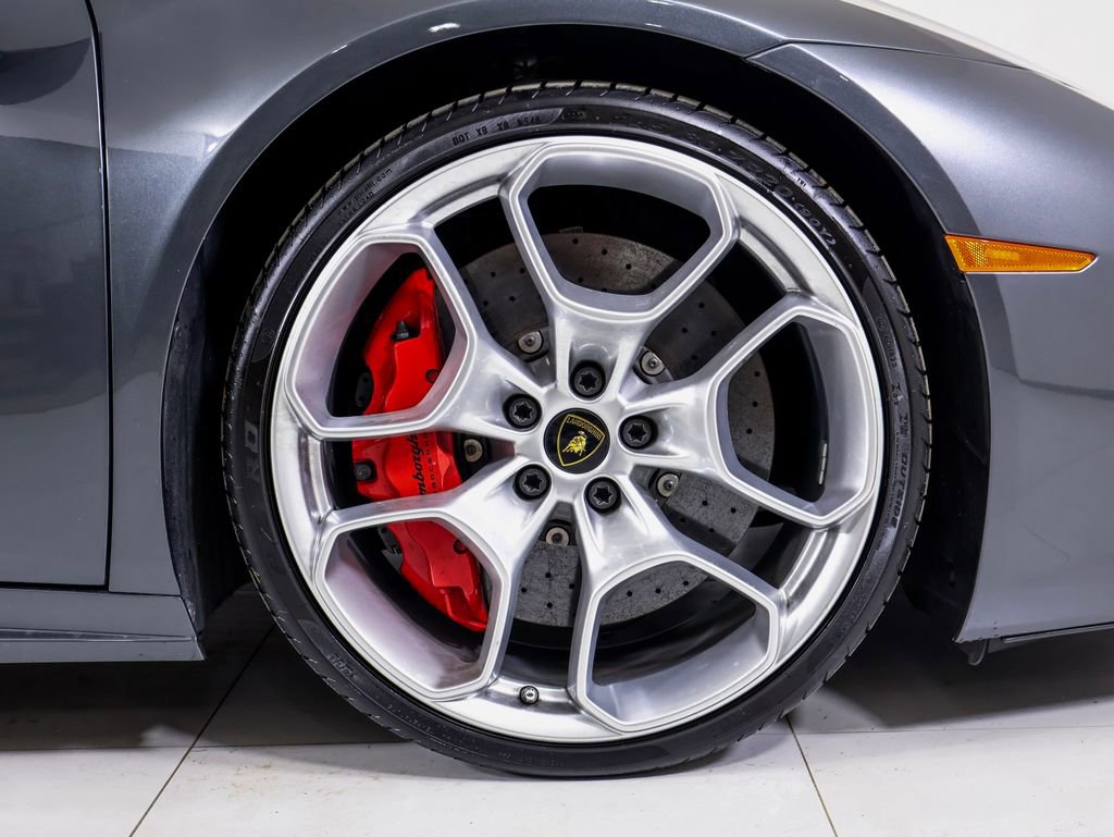 Used 2015 Lamborghini Huracan LP 610-4 image 25