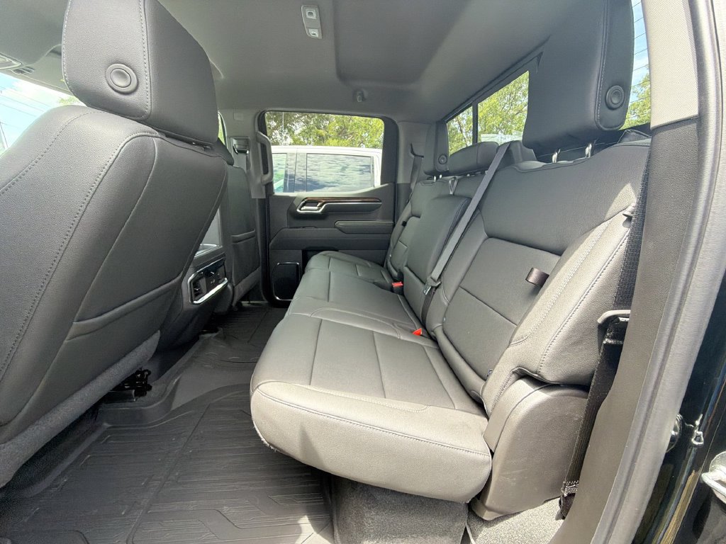 New 2026 GMC Sierra 1500 Elevation w/ Elevation Premium Package AWD/4WD image 14