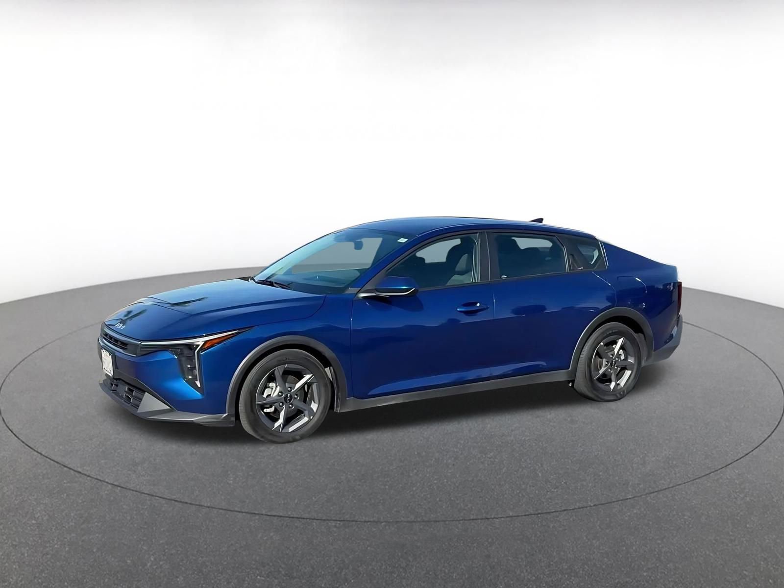 Used 2025 Kia K4 LXS image 9