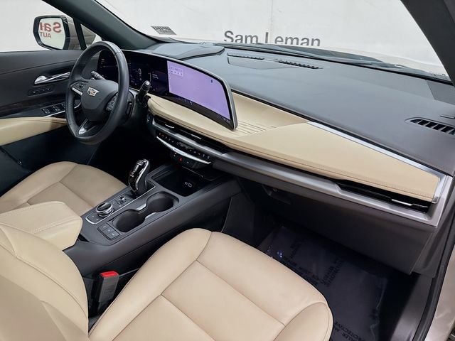 Used 2024 Cadillac XT4 Premium Luxury w/ Technology Package image 31