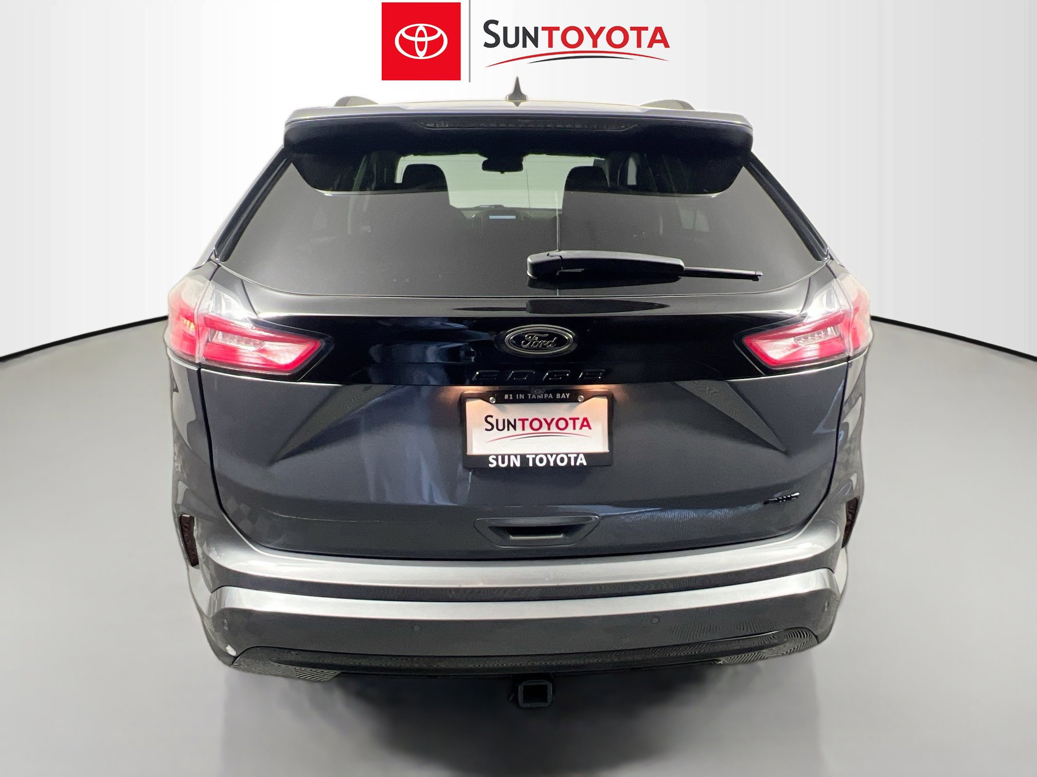 Used 2024 Ford Edge SE w/ Black Appearance Package image 5