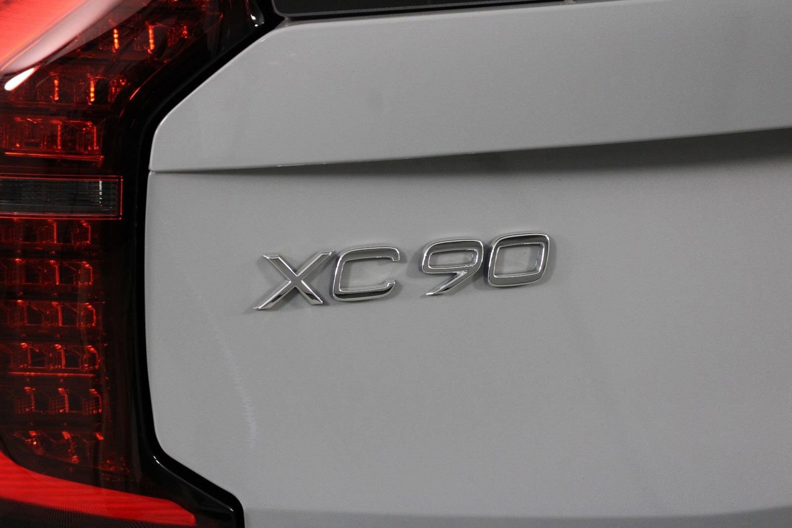 Certified 2026 Volvo XC90 B6 Plus image 19