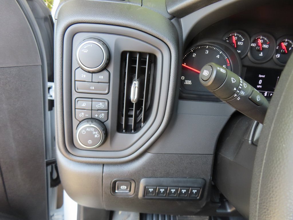 New 2025 Chevrolet Silverado 3500 W/T AWD/4WD image 13