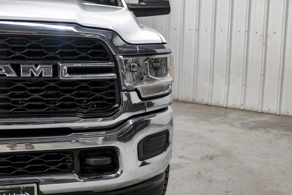 Used 2019 RAM 3500 Tradesman w/ Chrome Appearance Group AWD/4WD image 47